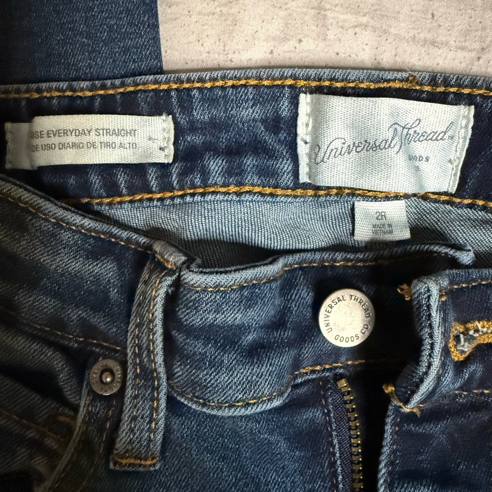 Universal Thread Junior Classic Blue Denim Jeans … - image 4